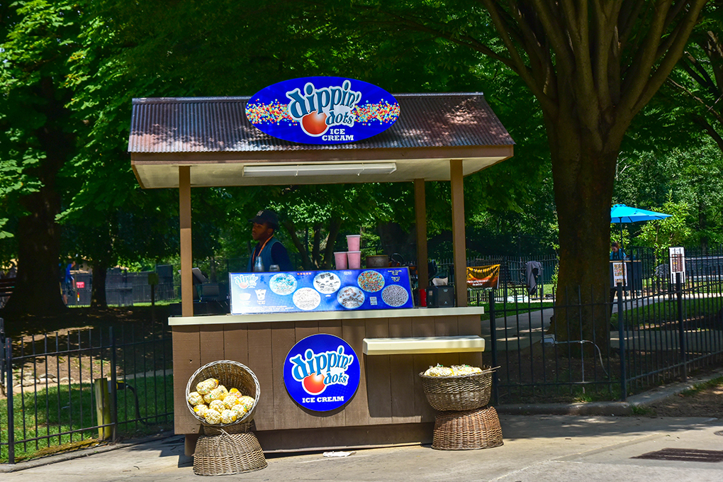 Dippin Dots ice cream stand